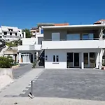 Apartments Paradise Hvar